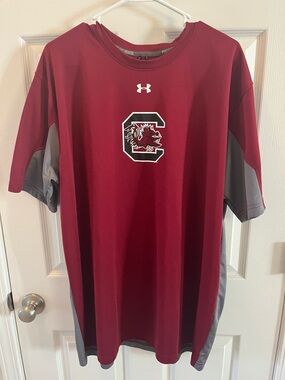 South Carolina Under Armour Men’s Maroon & Gray Short Sleeve Performance Tee